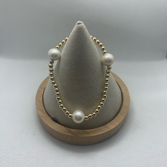 COPY - COPY - Custom made 14k 4 mm Gold filled Pearl bracelet - Picture 2 of 5